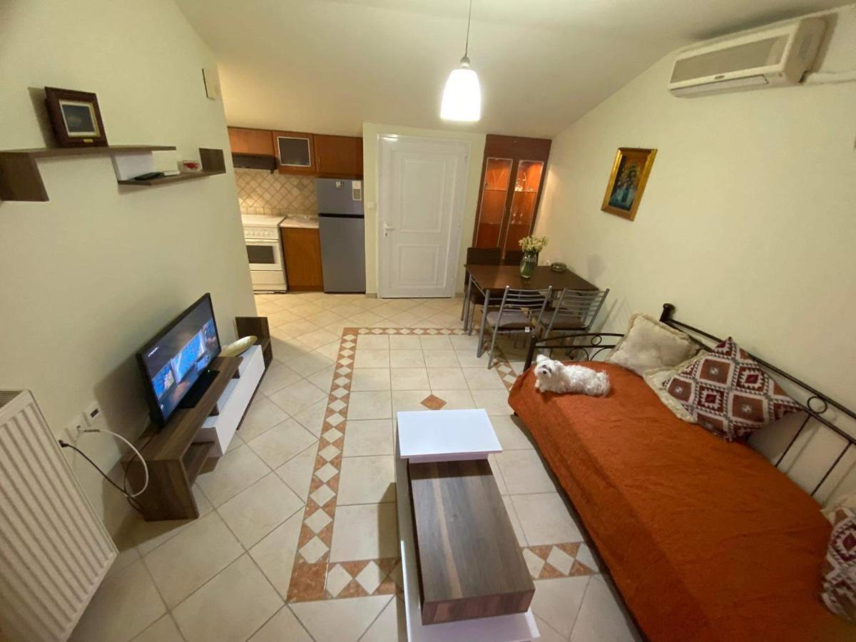 La Soffitta Di Bampina Apartment Perivolion ภายนอก รูปภาพ