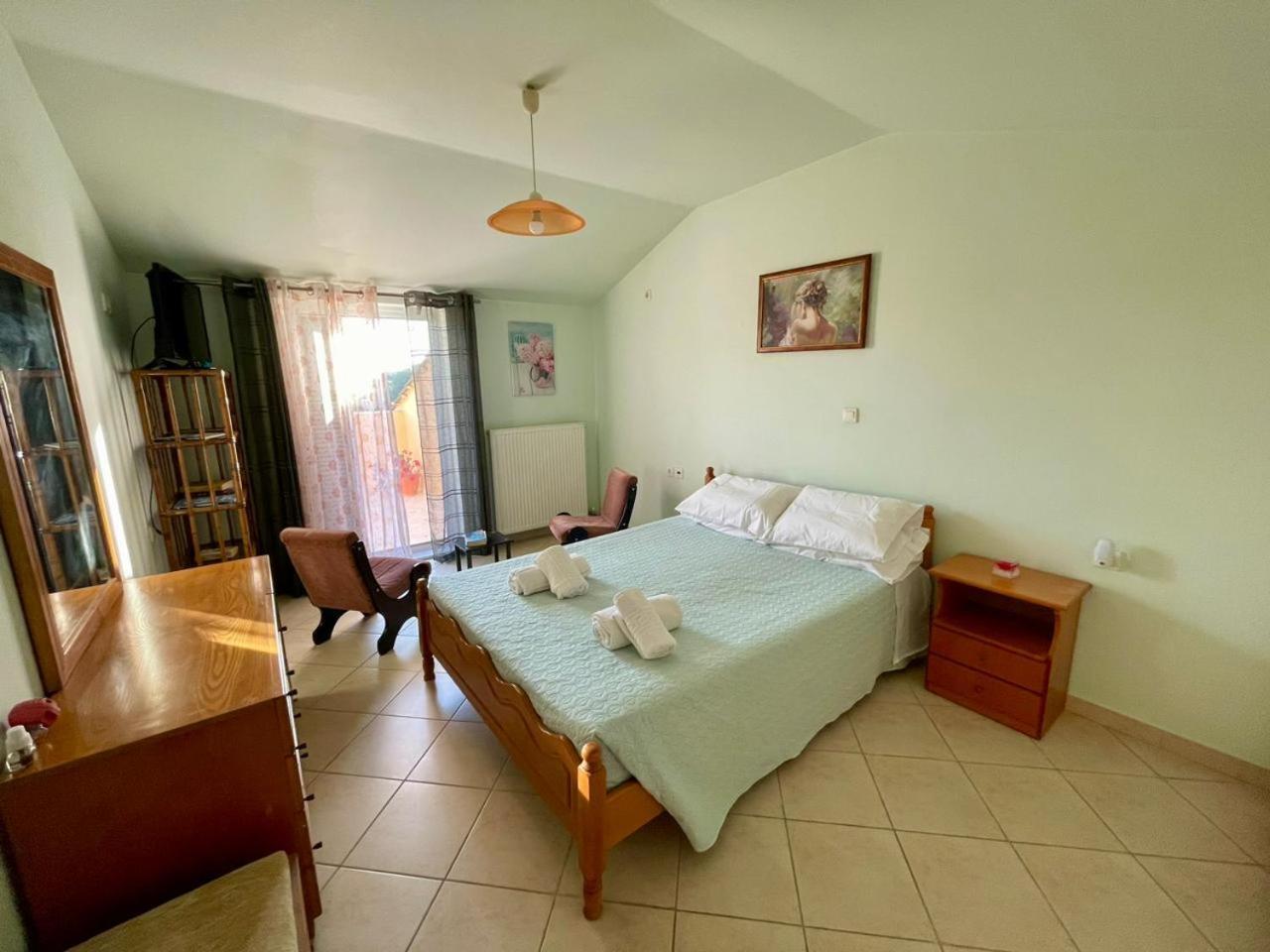 La Soffitta Di Bampina Apartment Perivolion ภายนอก รูปภาพ