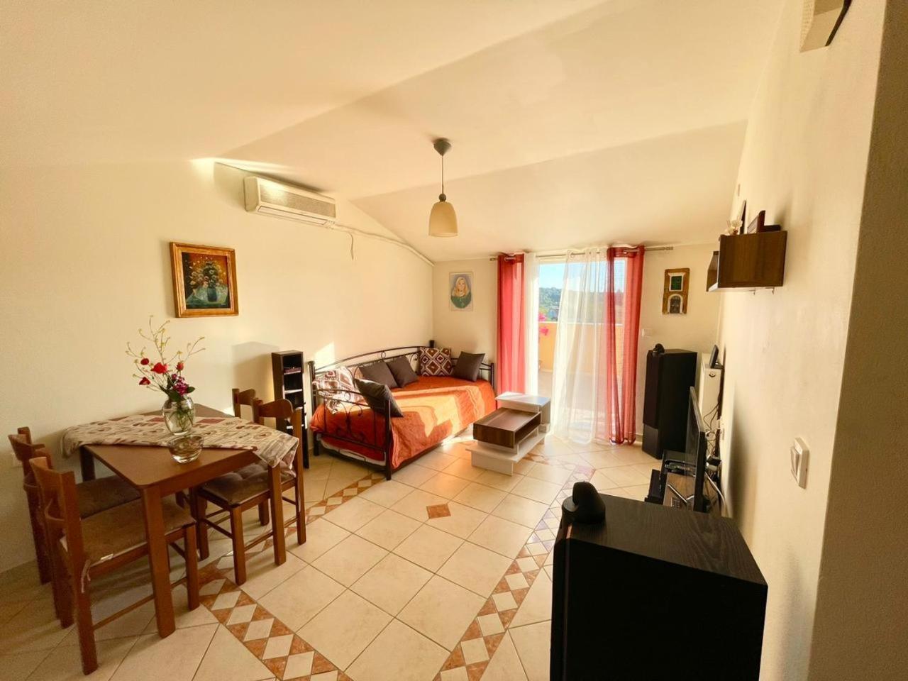 La Soffitta Di Bampina Apartment Perivolion ภายนอก รูปภาพ
