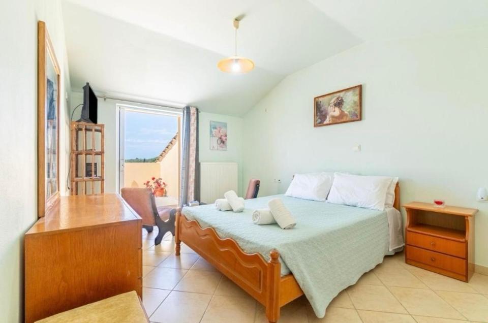 La Soffitta Di Bampina Apartment Perivolion ภายนอก รูปภาพ