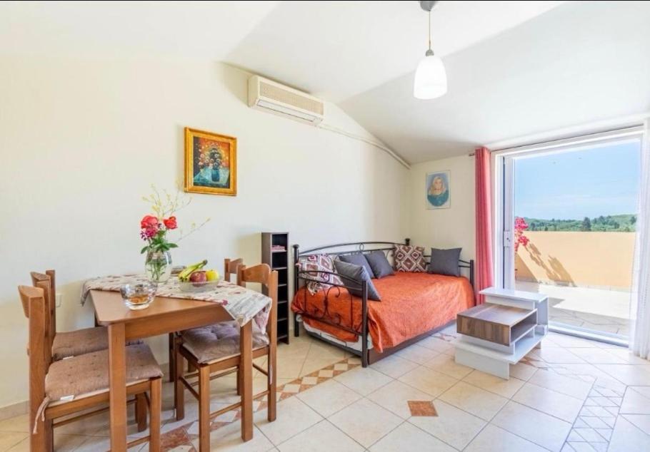 La Soffitta Di Bampina Apartment Perivolion ภายนอก รูปภาพ