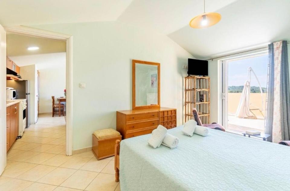 La Soffitta Di Bampina Apartment Perivolion ภายนอก รูปภาพ